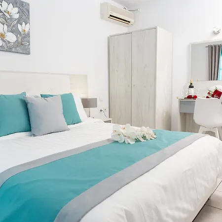 Breaq Santorini - Margarita 4* Firostefani