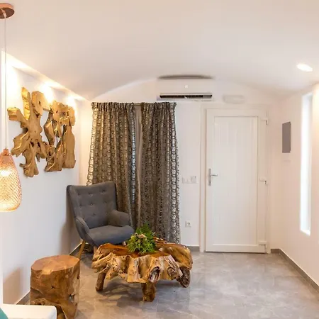 مارغريتا فندق فِروستيفاني