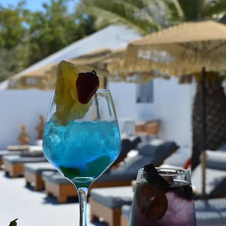 Breaq Santorini - Margarita Firostefani