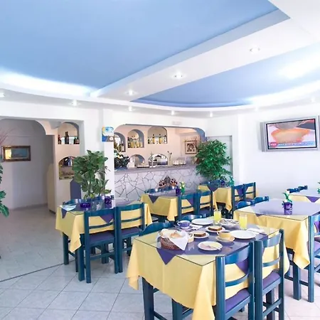 Breaq Santorini - Margarita Firostefani