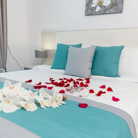 Otel Breaq Santorini - Margarita
