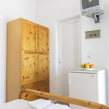 Ξενοδοχείο Breaq Santorini - Margarita 4*