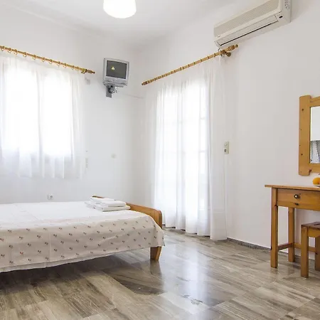 Otel Breaq Santorini - Margarita Firostefani