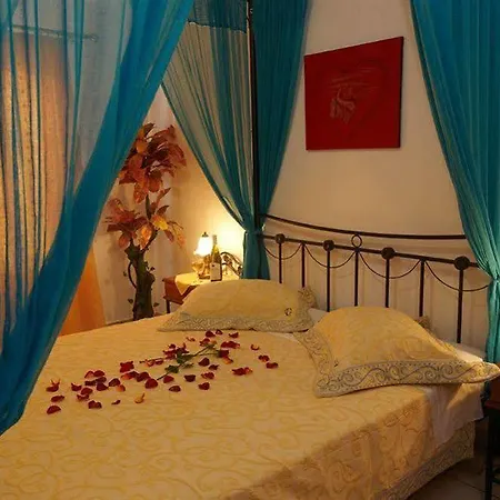 Hotel Breaq Santorini - Margarita Firostefani