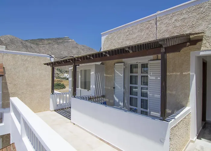 玛格丽塔酒店 2* 菲罗斯特法尼