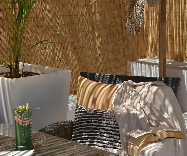 マルガリータ ホテル 2*