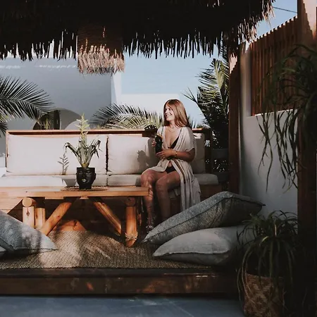 Margarita Hotel 2*