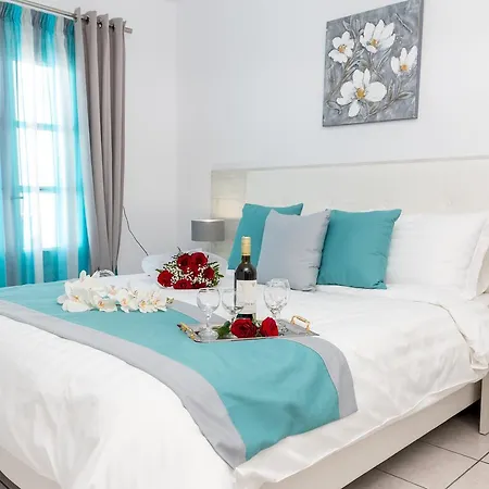 Breaq Santorini - Margarita 4* Firostefani